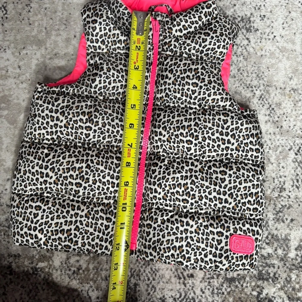 Baby GAP Kids Leopard Print Puffer Vest with Pink Inside Size 2T